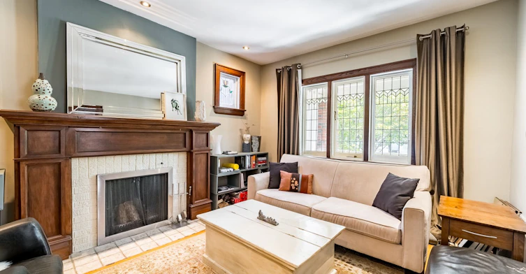 12 Bingham Avenue, Toronto, ON, M4E 3P9 - 9