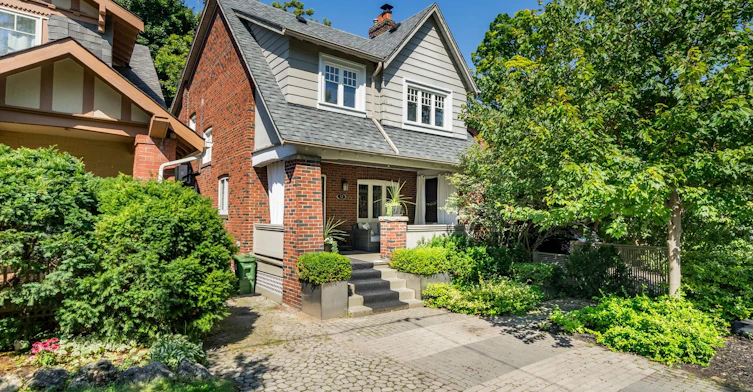 12 Bingham Avenue, Toronto, ON, M4E 3P9