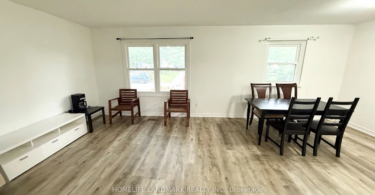 Main Floor-81 United Square, Toronto, ON, M1B 2B9 - 5
