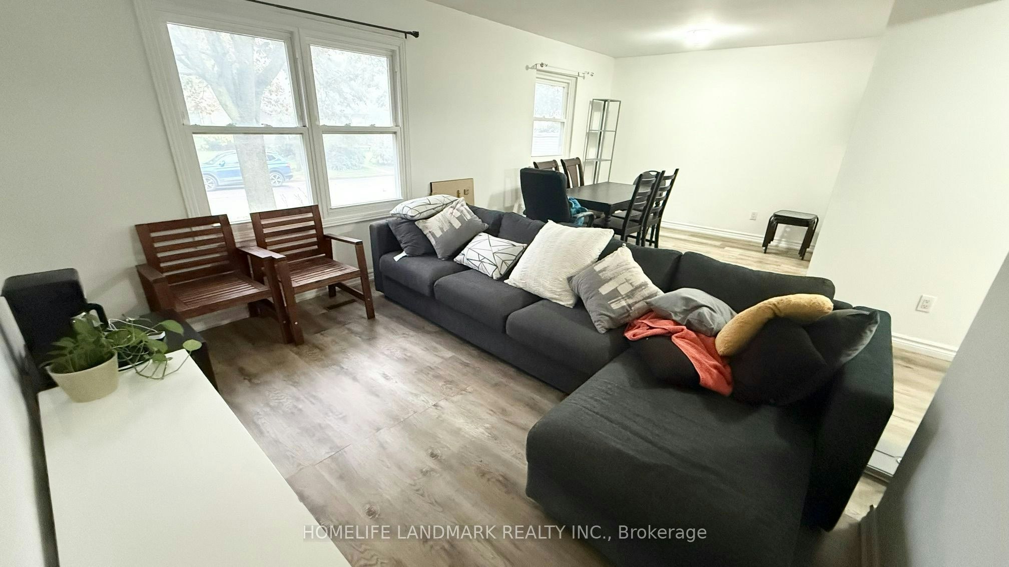 Main Floor-81 United Square, Toronto, ON, M1B 2B9 - 2
