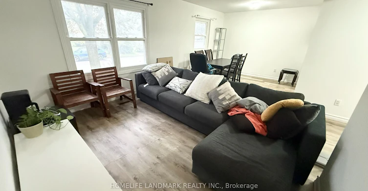 Main Floor-81 United Square, Toronto, ON, M1B 2B9 - 2