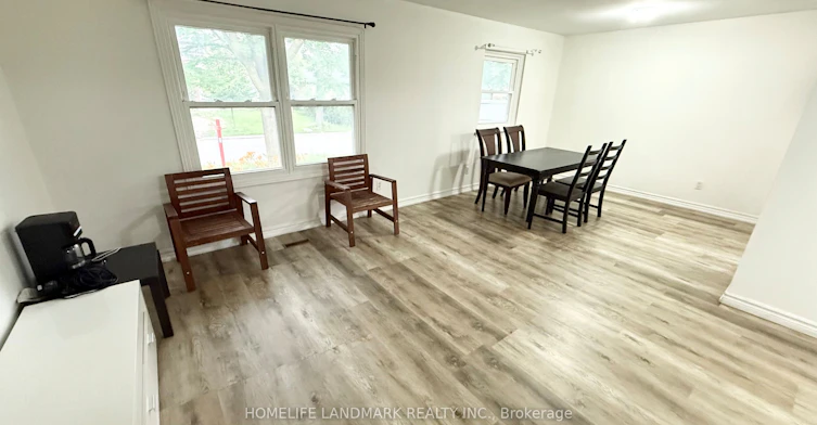 Main Floor-81 United Square, Toronto, ON, M1B 2B9 - 4