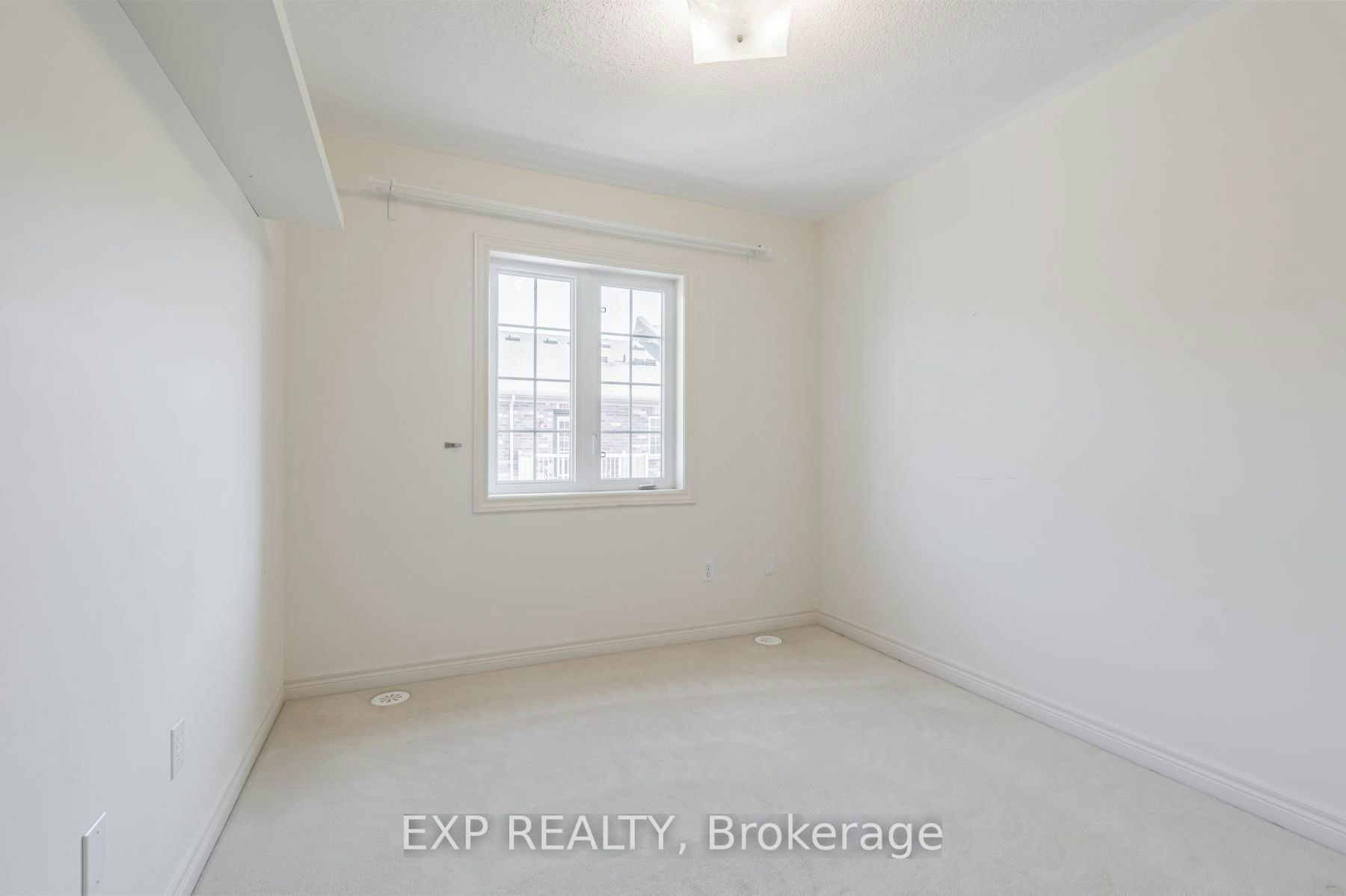 35 Carnahan Terrace, Toronto, ON, M4E 0B1 - 27