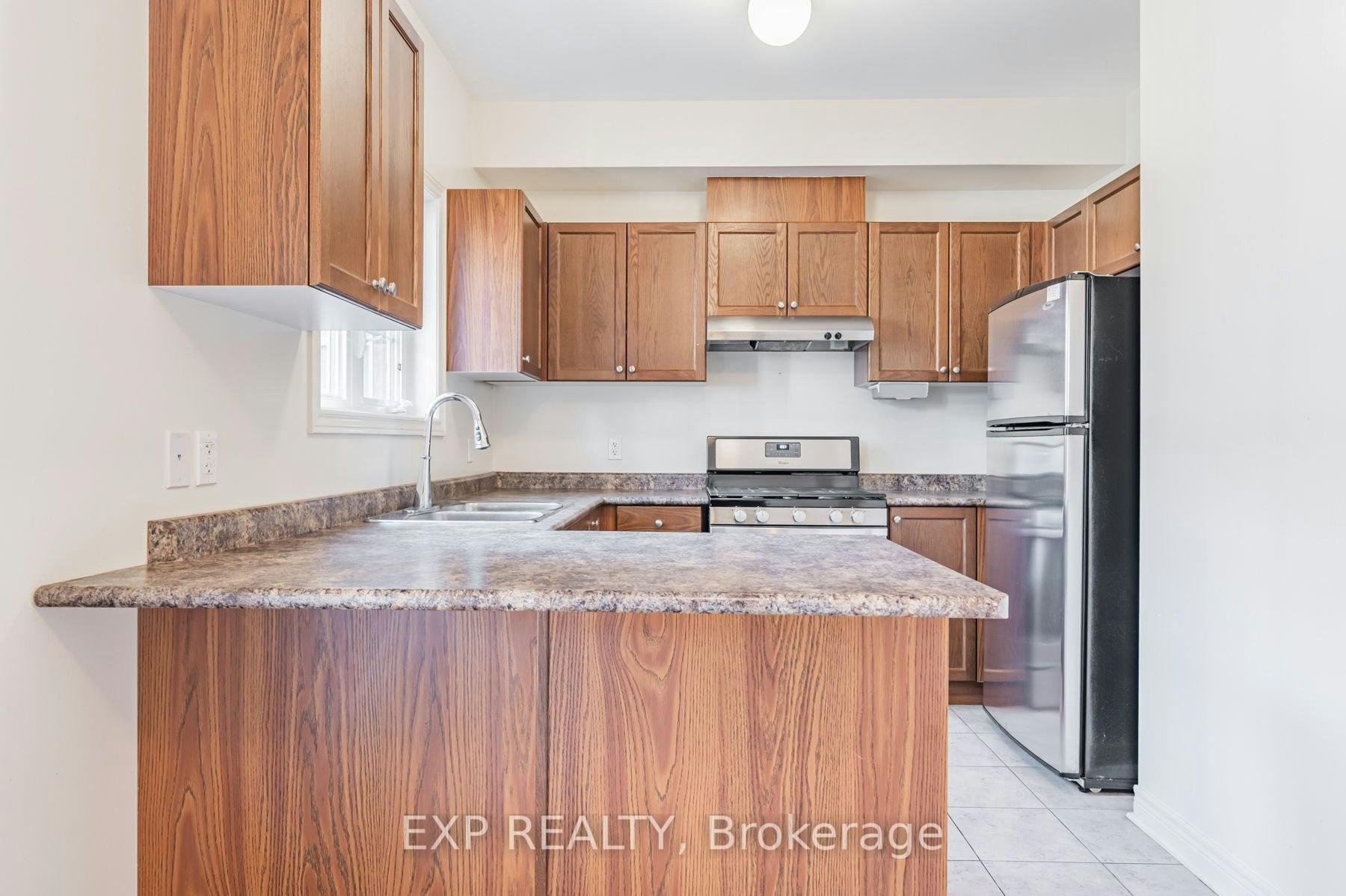 35 Carnahan Terrace, Toronto, ON, M4E 0B1 - 12