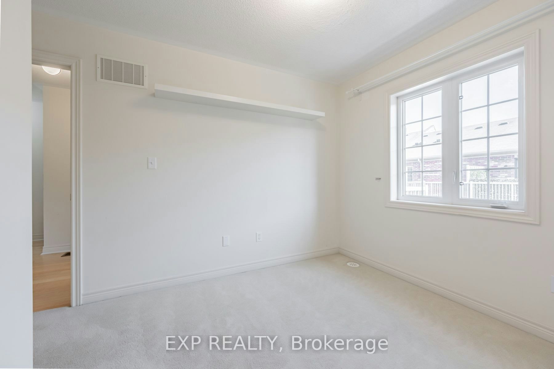 35 Carnahan Terrace, Toronto, ON, M4E 0B1 - 29