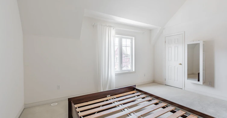 35 Carnahan Terrace, Toronto, ON, M4E 0B1 - 25