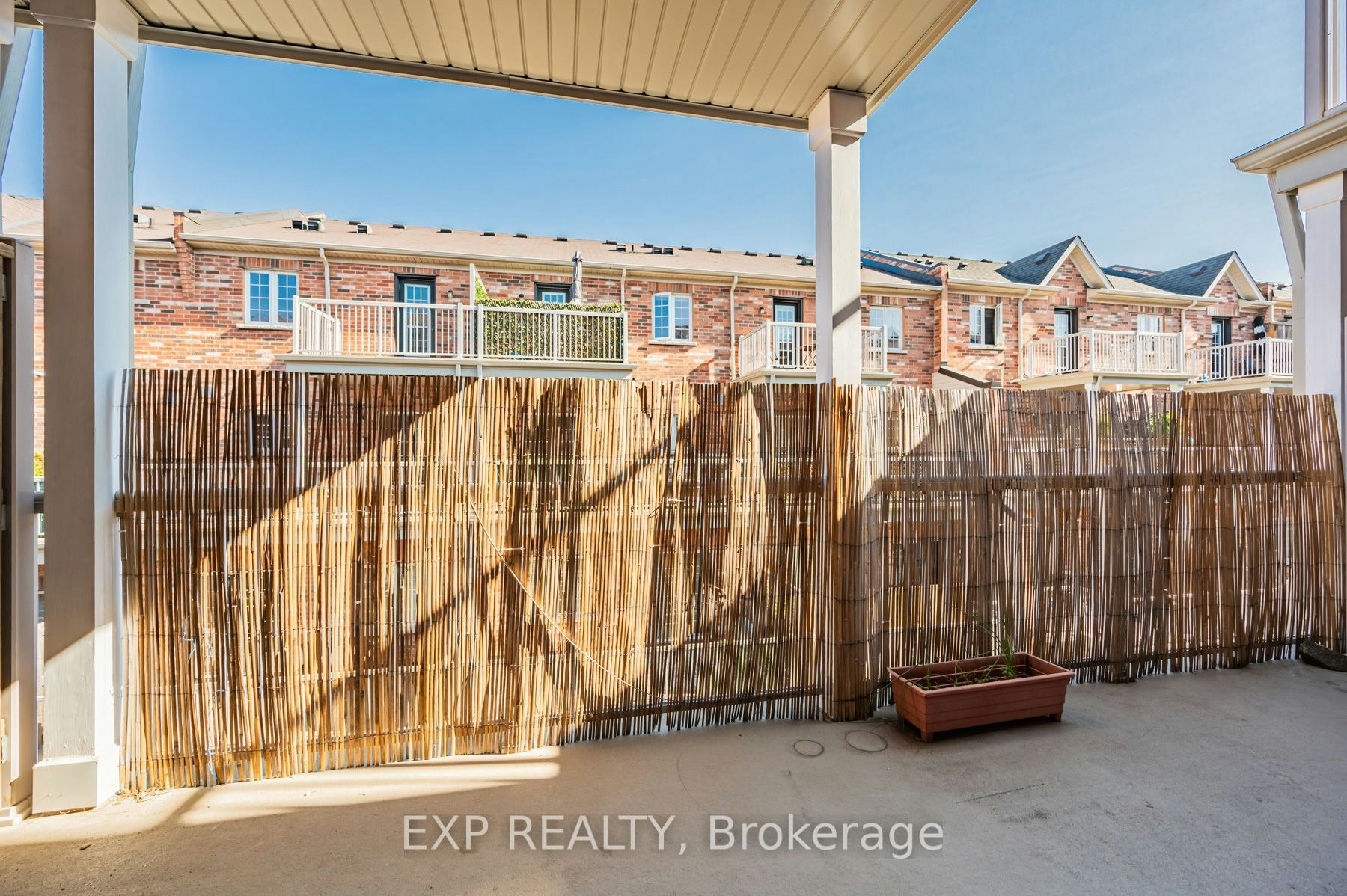 35 Carnahan Terrace, Toronto, ON, M4E 0B1 - 16