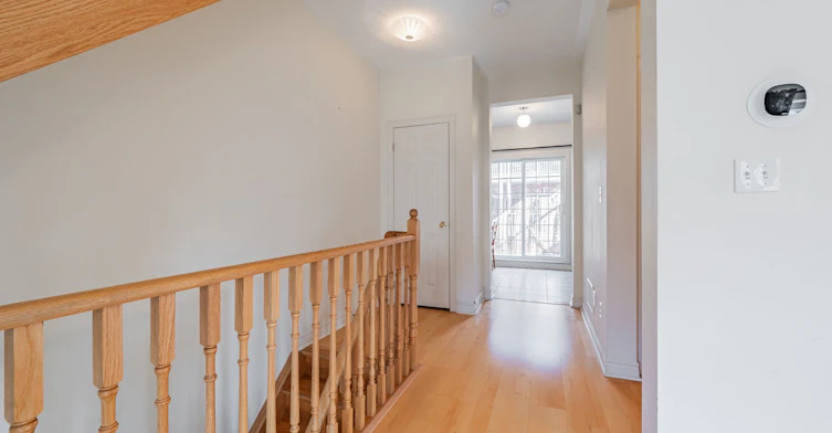35 Carnahan Terrace, Toronto, ON, M4E 0B1 - 4