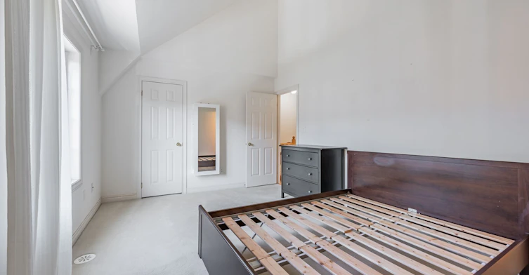 35 Carnahan Terrace, Toronto, ON, M4E 0B1 - 24
