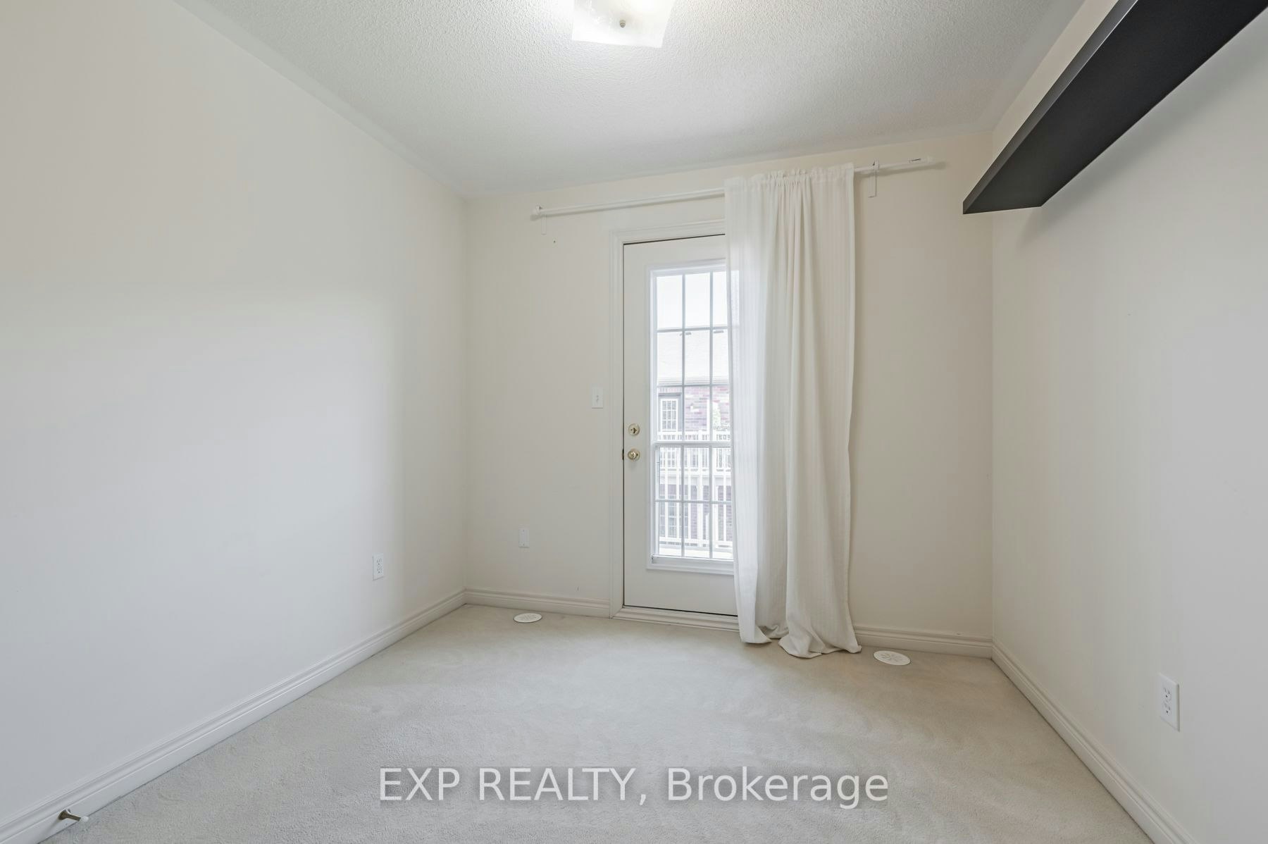 35 Carnahan Terrace, Toronto, ON, M4E 0B1 - 30