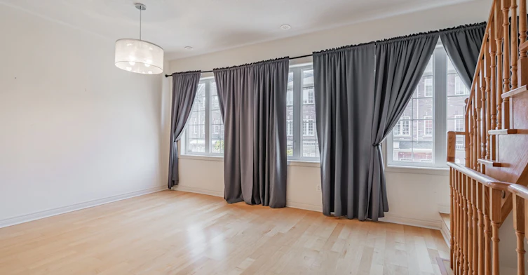 35 Carnahan Terrace, Toronto, ON, M4E 0B1 - 5