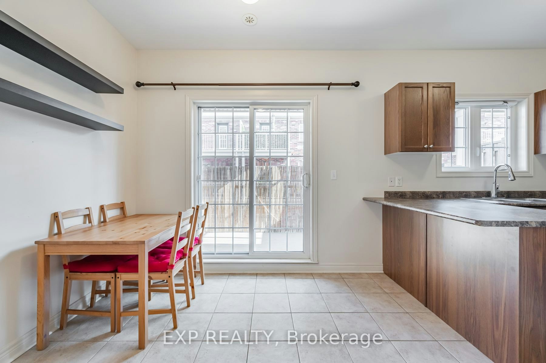 35 Carnahan Terrace, Toronto, ON, M4E 0B1 - 9