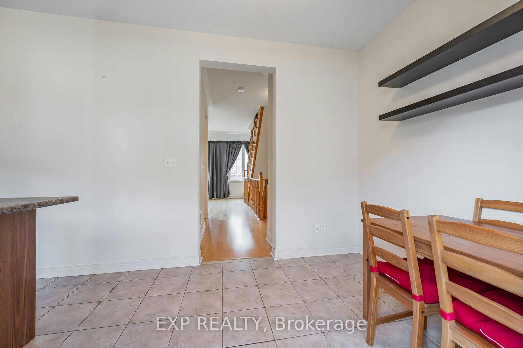 35 Carnahan Terrace, Toronto, ON, M4E 0B1 - 15