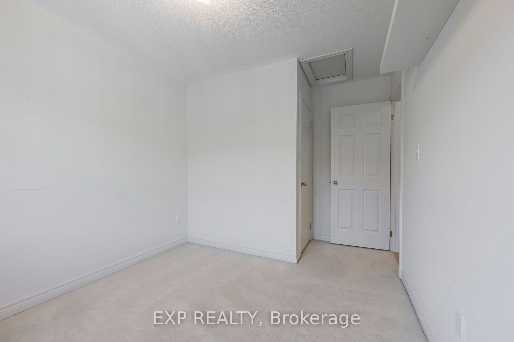 35 Carnahan Terrace, Toronto, ON, M4E 0B1 - 28