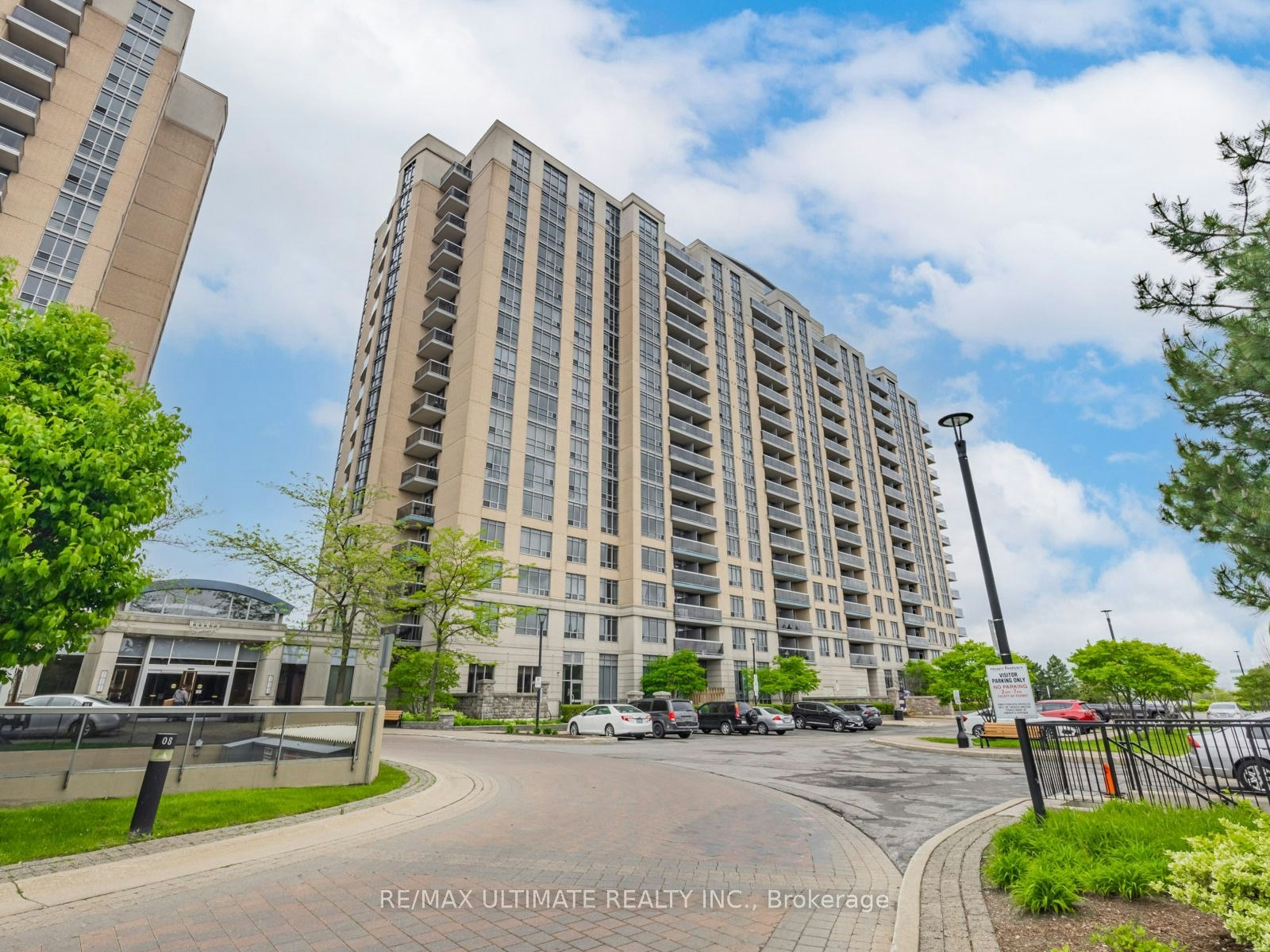 1229-18 Mondeo Drive, Toronto, ON, M1P 5C8