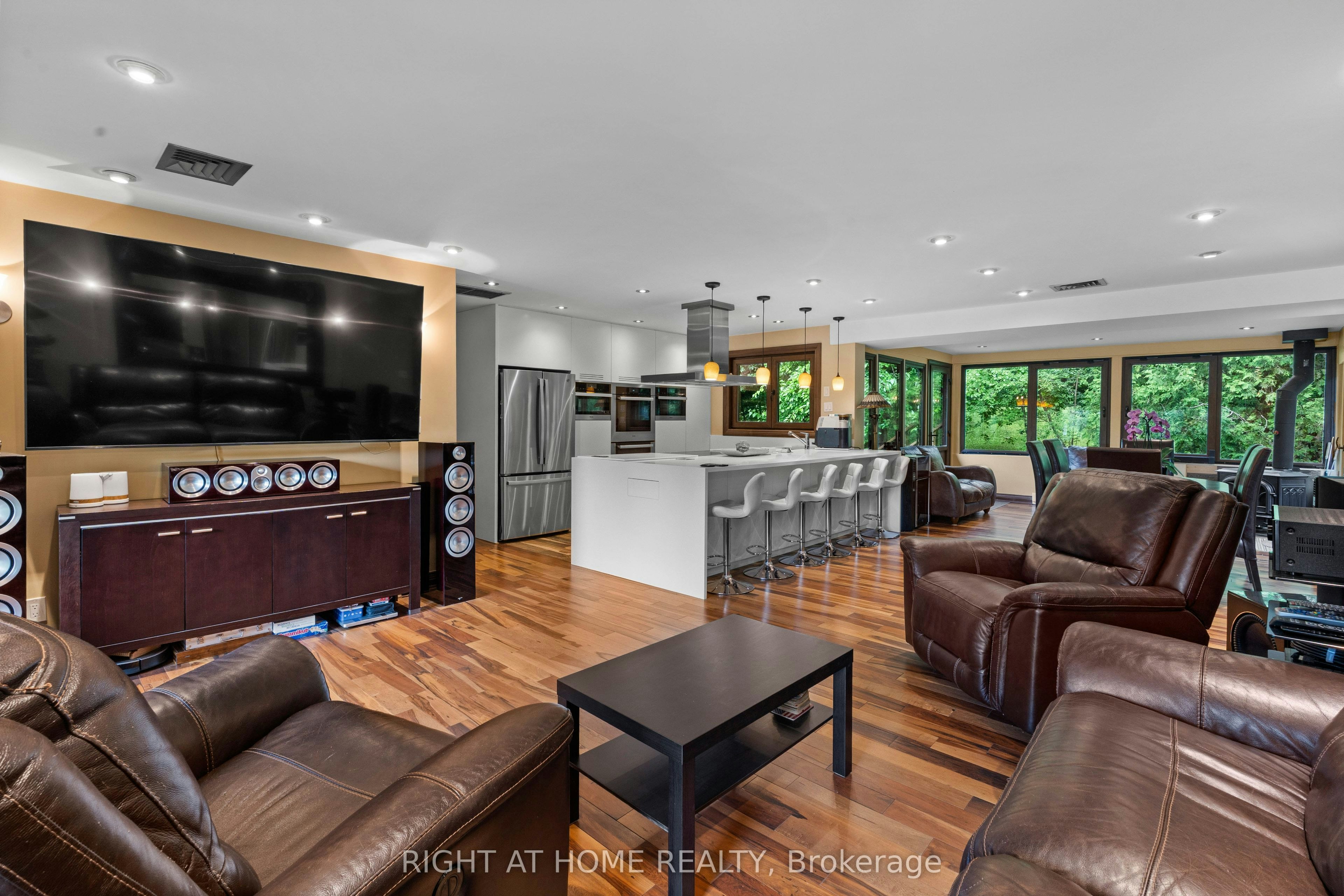 UPPER-1101 Brimley Road, Toronto, ON, M1P 3E8 - 4