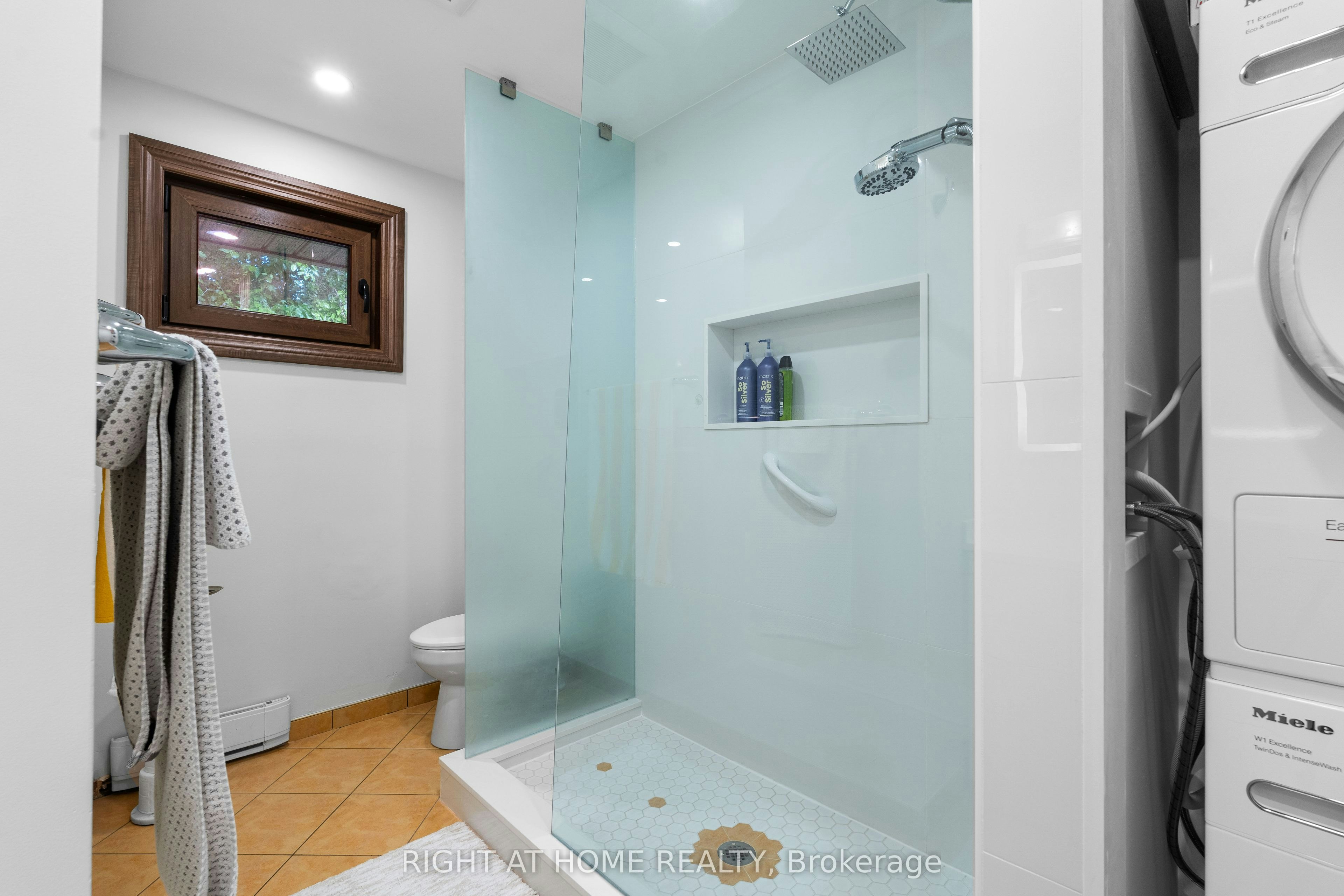 UPPER-1101 Brimley Road, Toronto, ON, M1P 3E8 - 22