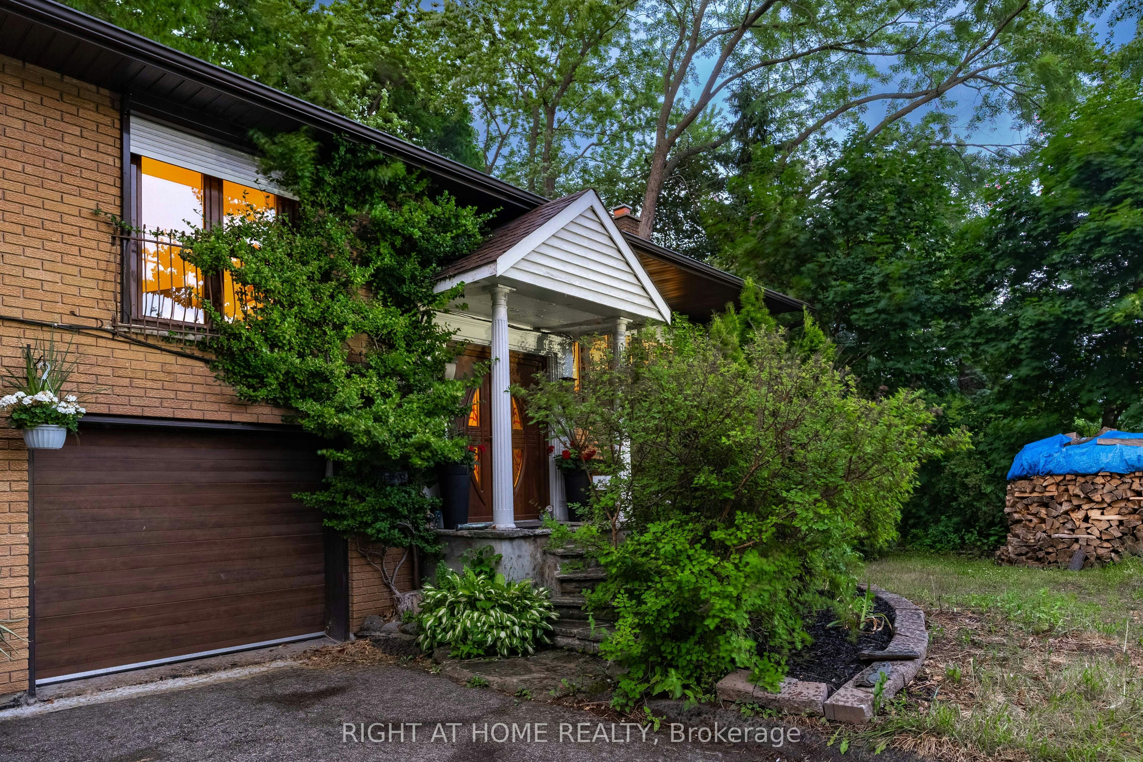 UPPER-1101 Brimley Road, Toronto, ON, M1P 3E8 - 4