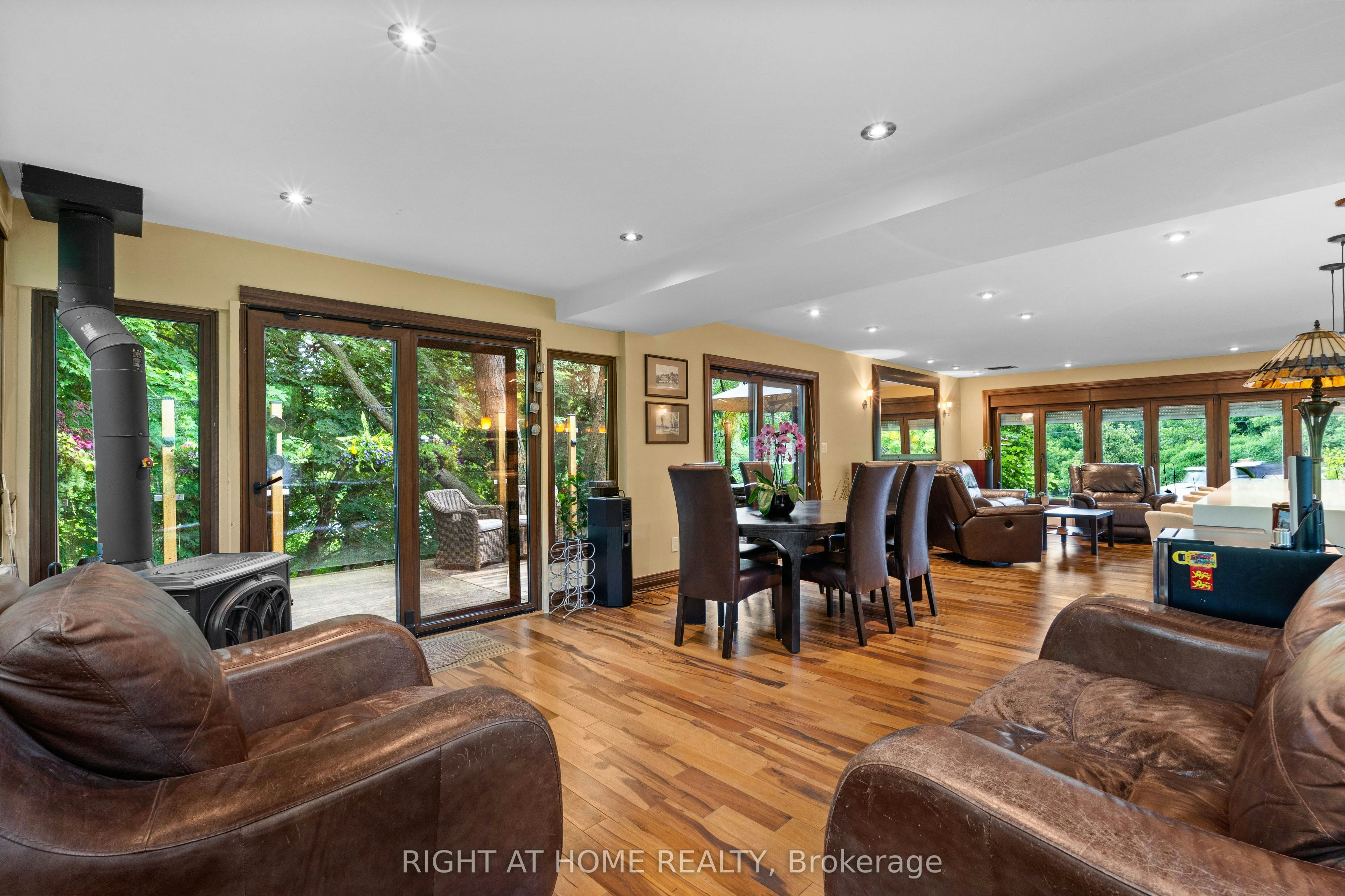 UPPER-1101 Brimley Road, Toronto, ON, M1P 3E8 - 12