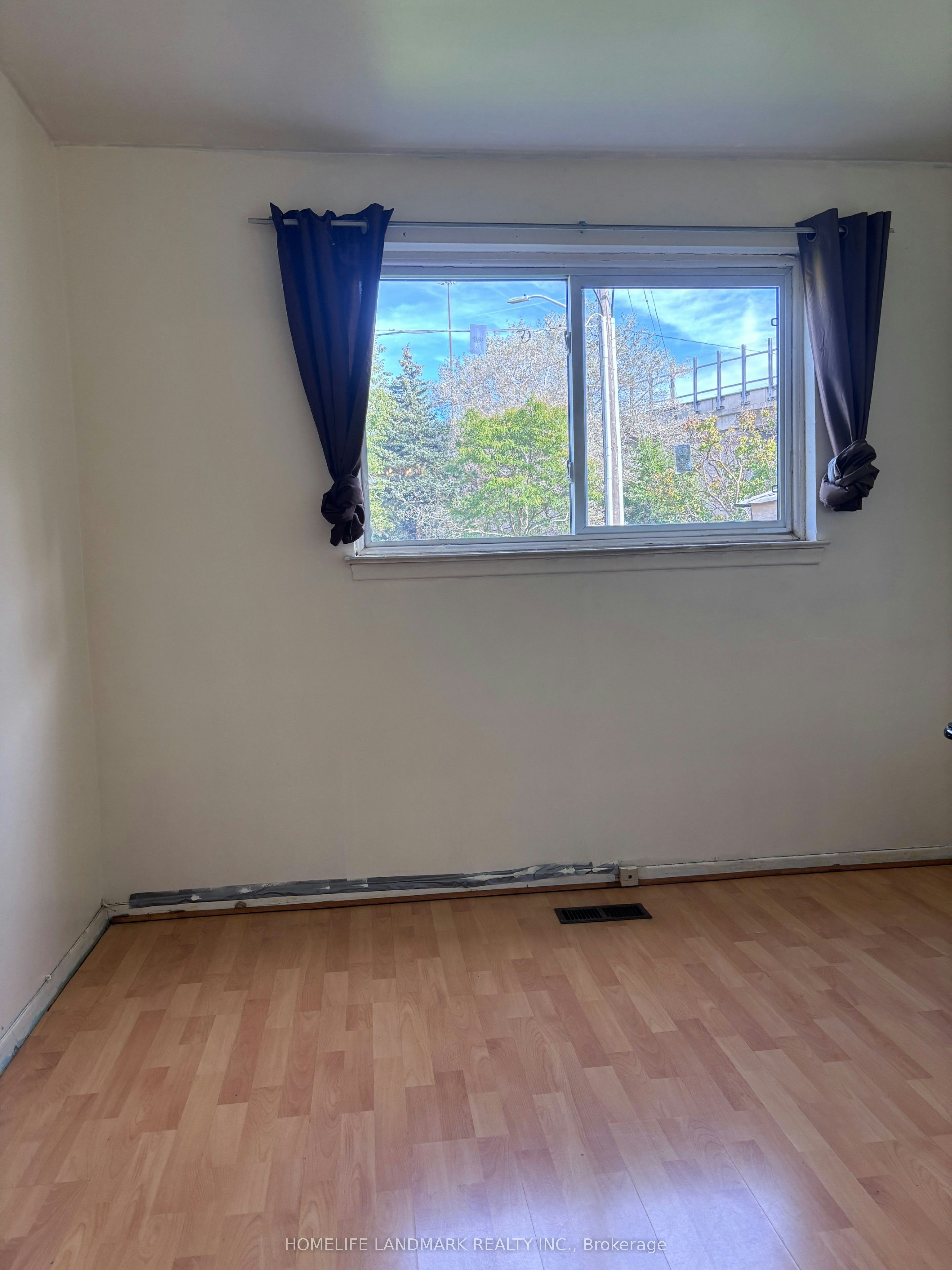97 Tourmaline Drive, Toronto, ON, M1T 1X1 - 6