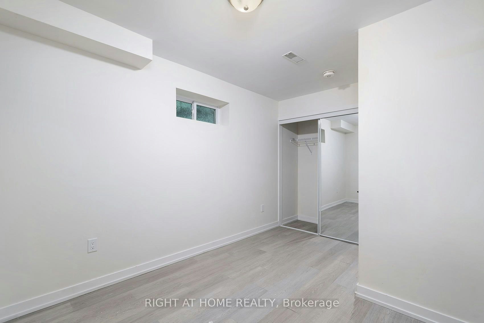 #Basement-511 Woodcrest Avenue, Oshawa, ON, L1J 2T7 - 13