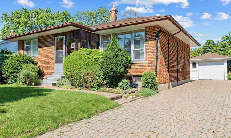 68 Beacham Crescent