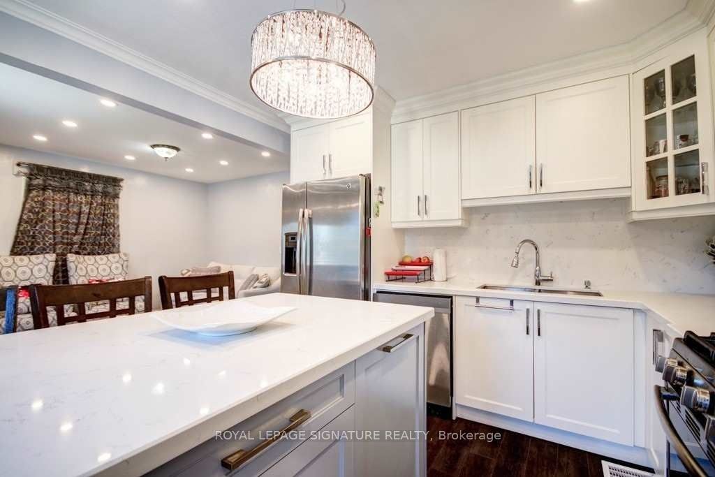 Main-111 Ellington Drive, Toronto, ON, M1R 3Y2 - 9