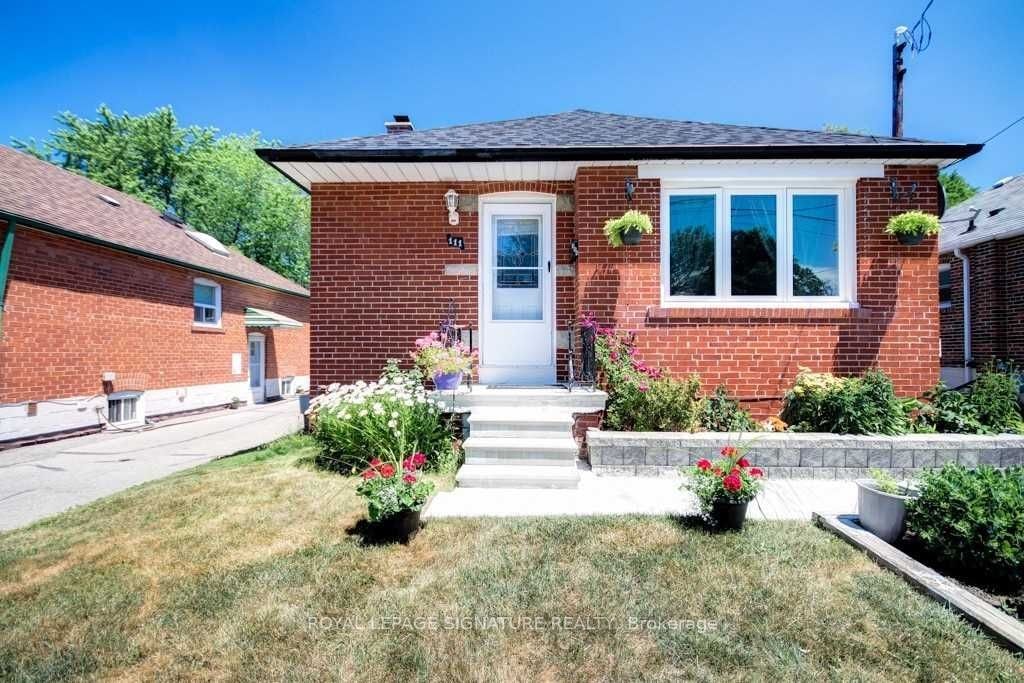 Main-111 Ellington Drive, Toronto, ON, M1R 3Y2