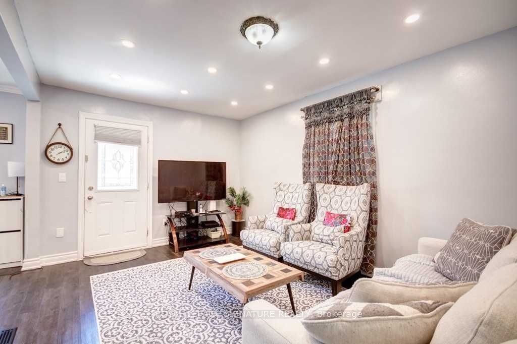Main-111 Ellington Drive, Toronto, ON, M1R 3Y2 - 14