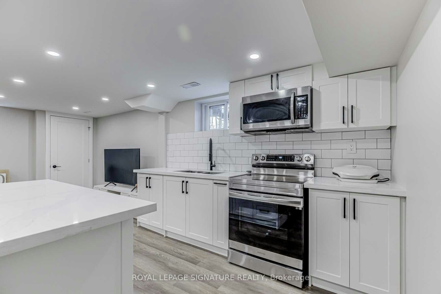 54 Inniswood Drive, Toronto, ON, M1R 1E5 - 8