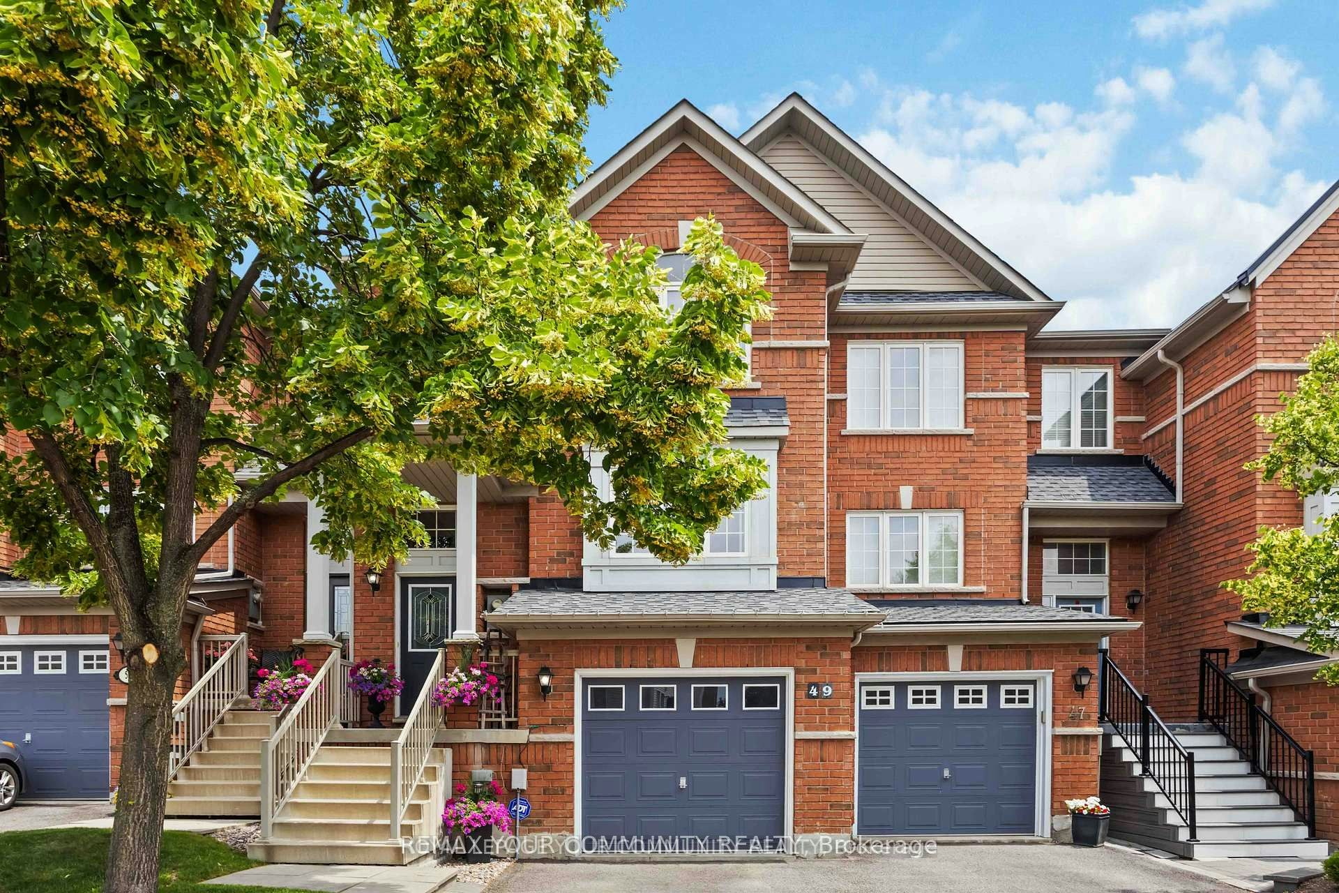 49 Latchford Way, Whitby, ON, L1N 9R3