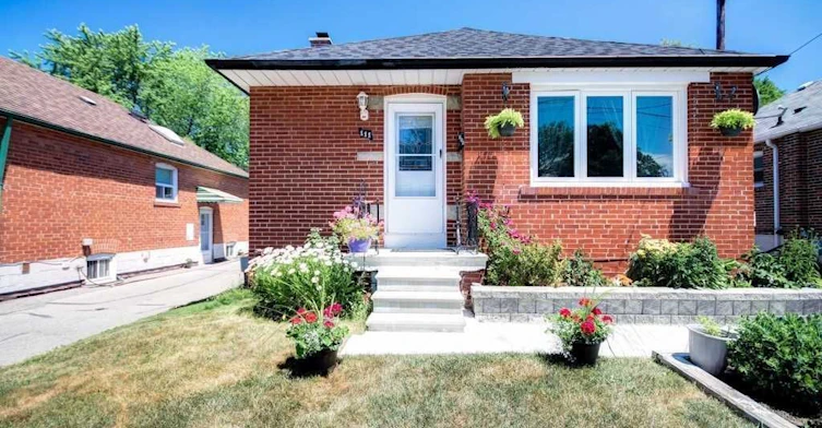 Basement-111 Ellington Drive, Toronto, ON, M1R 3Y2