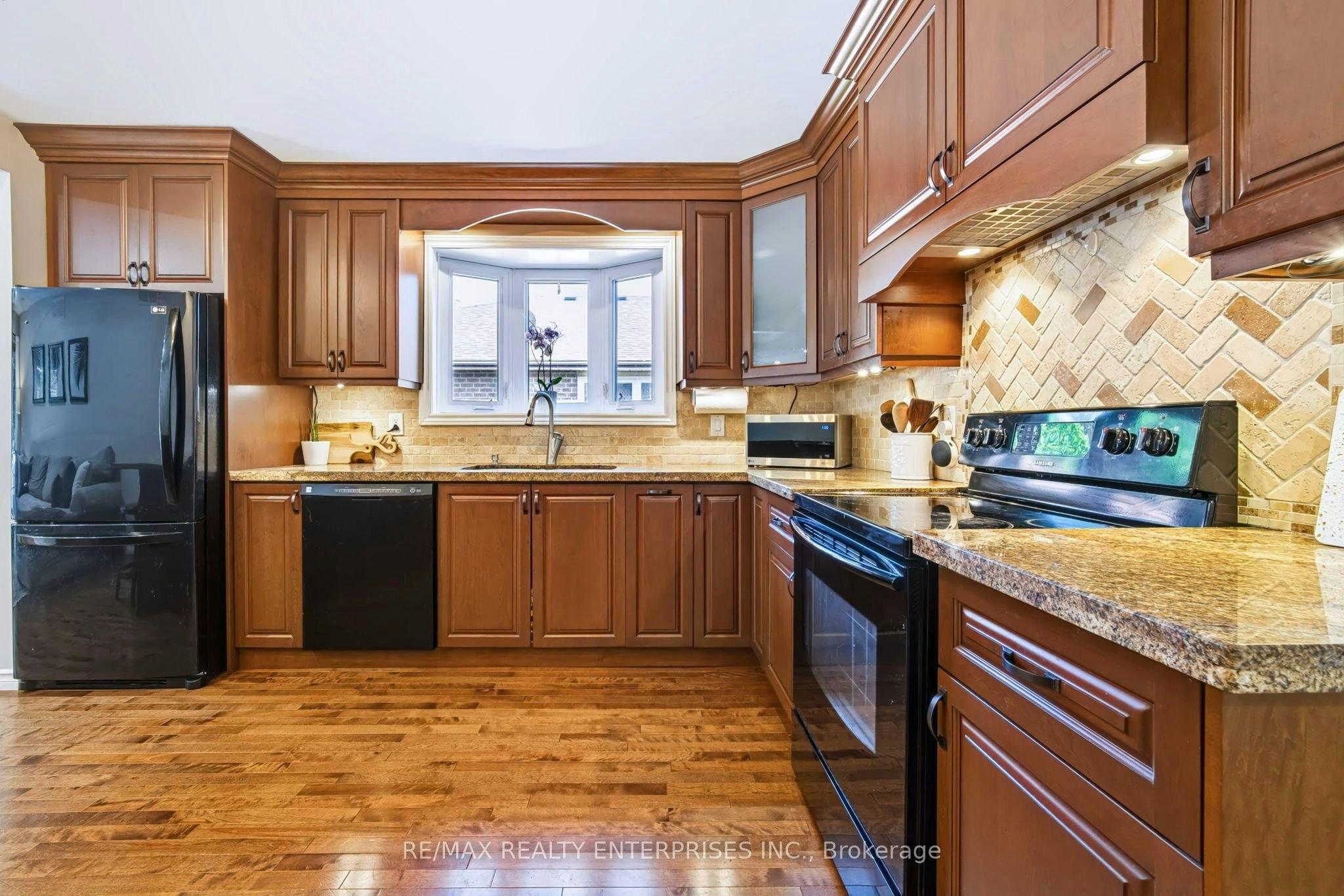 Main-71 Inglewood Place, Whitby, ON, L1N 8Z8 - 13