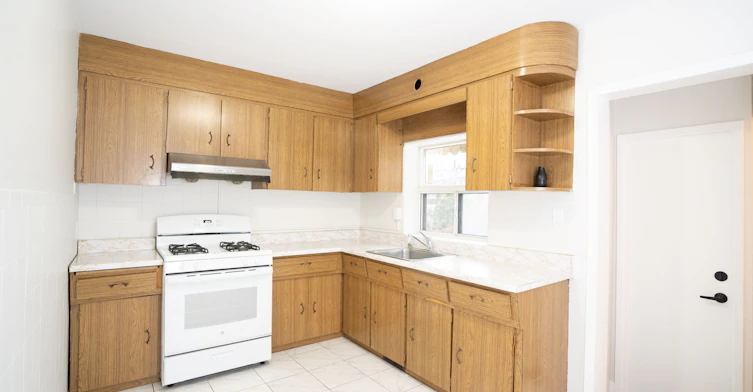 Upper-393 Milverton Boulevard, Toronto, ON, M4J 1W1 - 5