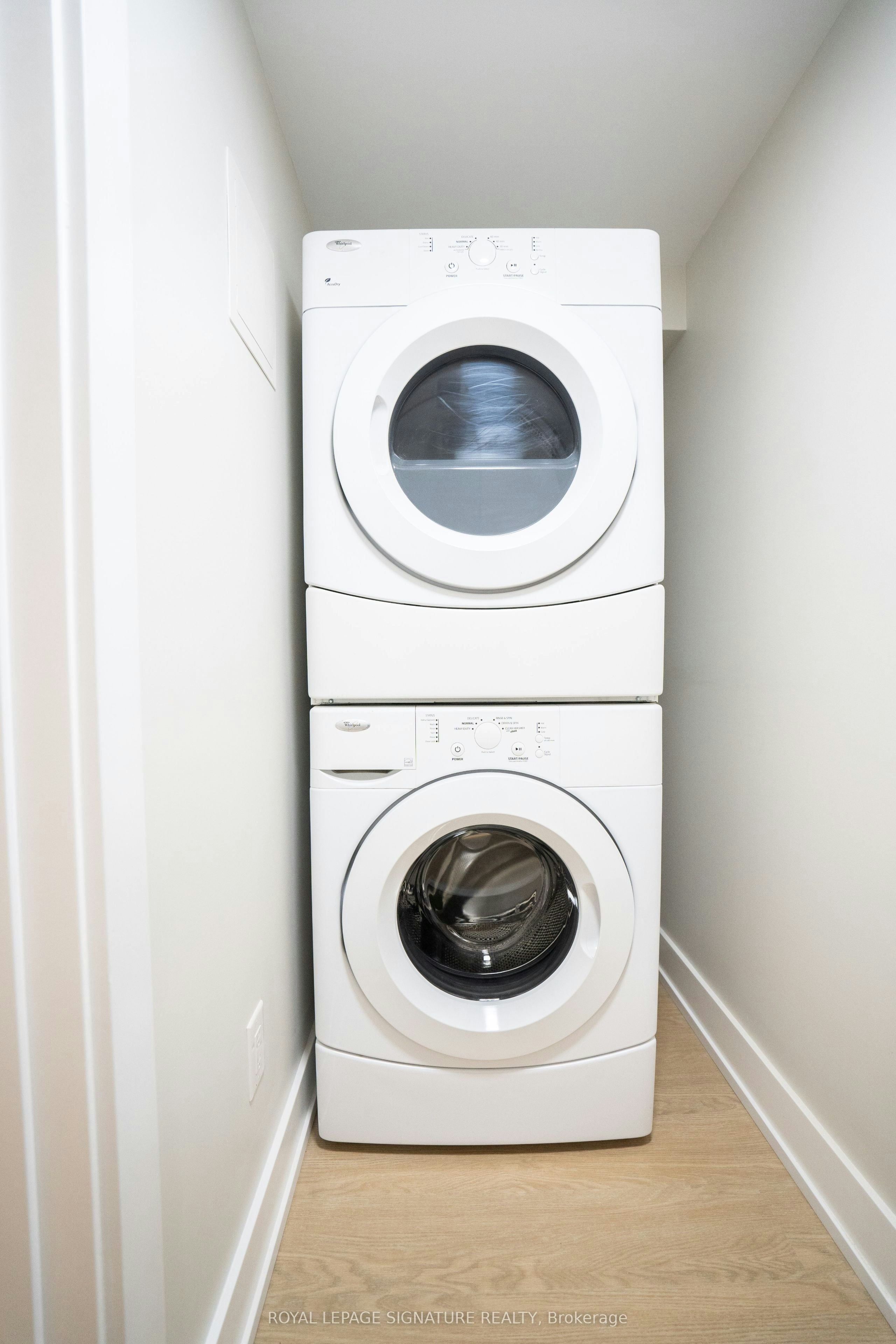 Upper-393 Milverton Boulevard, Toronto, ON, M4J 1W1 - 11