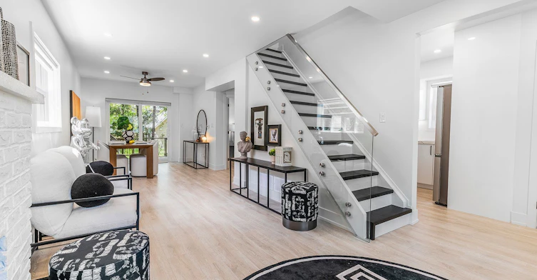 Main-54 Huntington Avenue, Toronto, ON, M1K 4L1