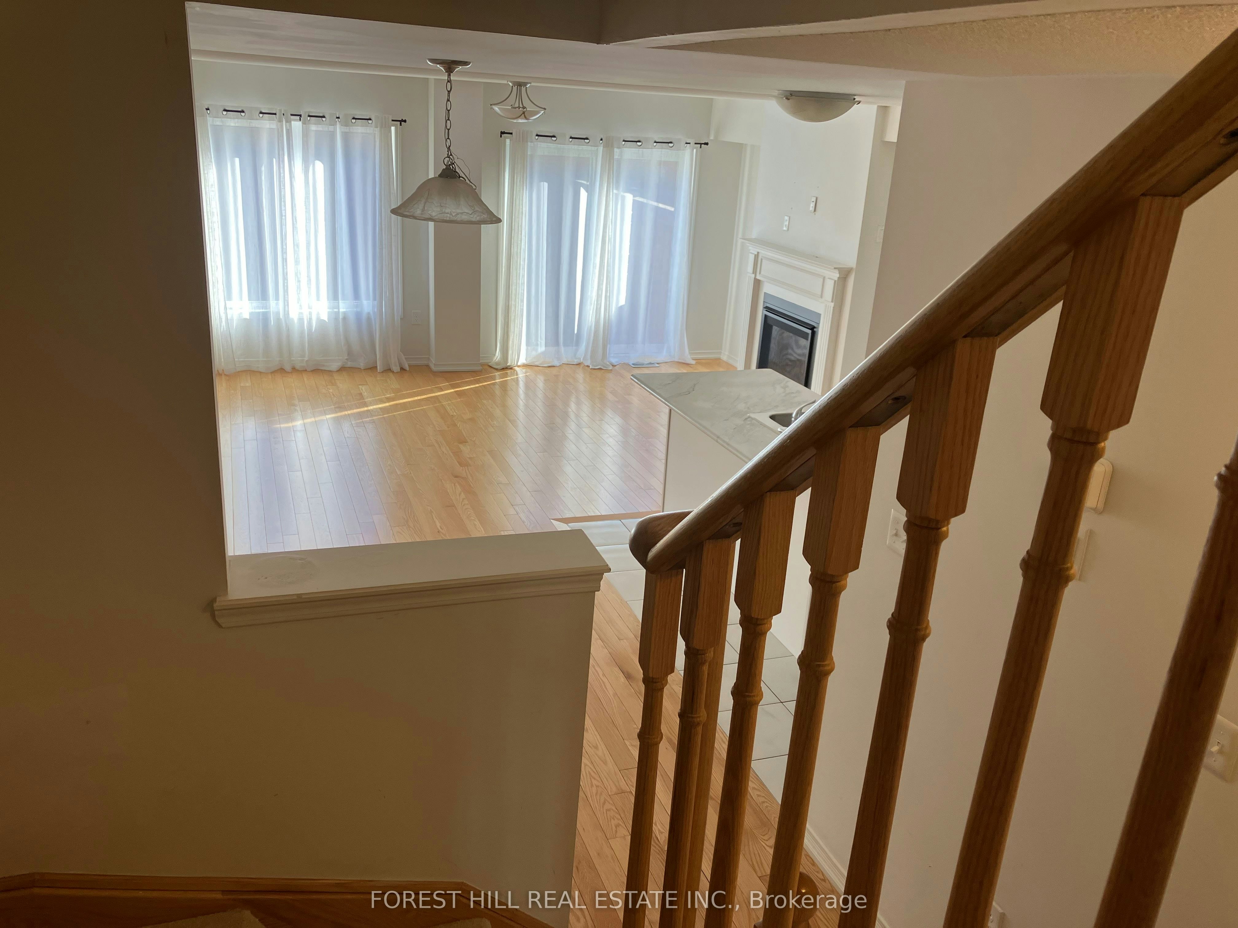 2448 Equestrian Crescent, Oshawa, ON, L1H 7K4 - 10