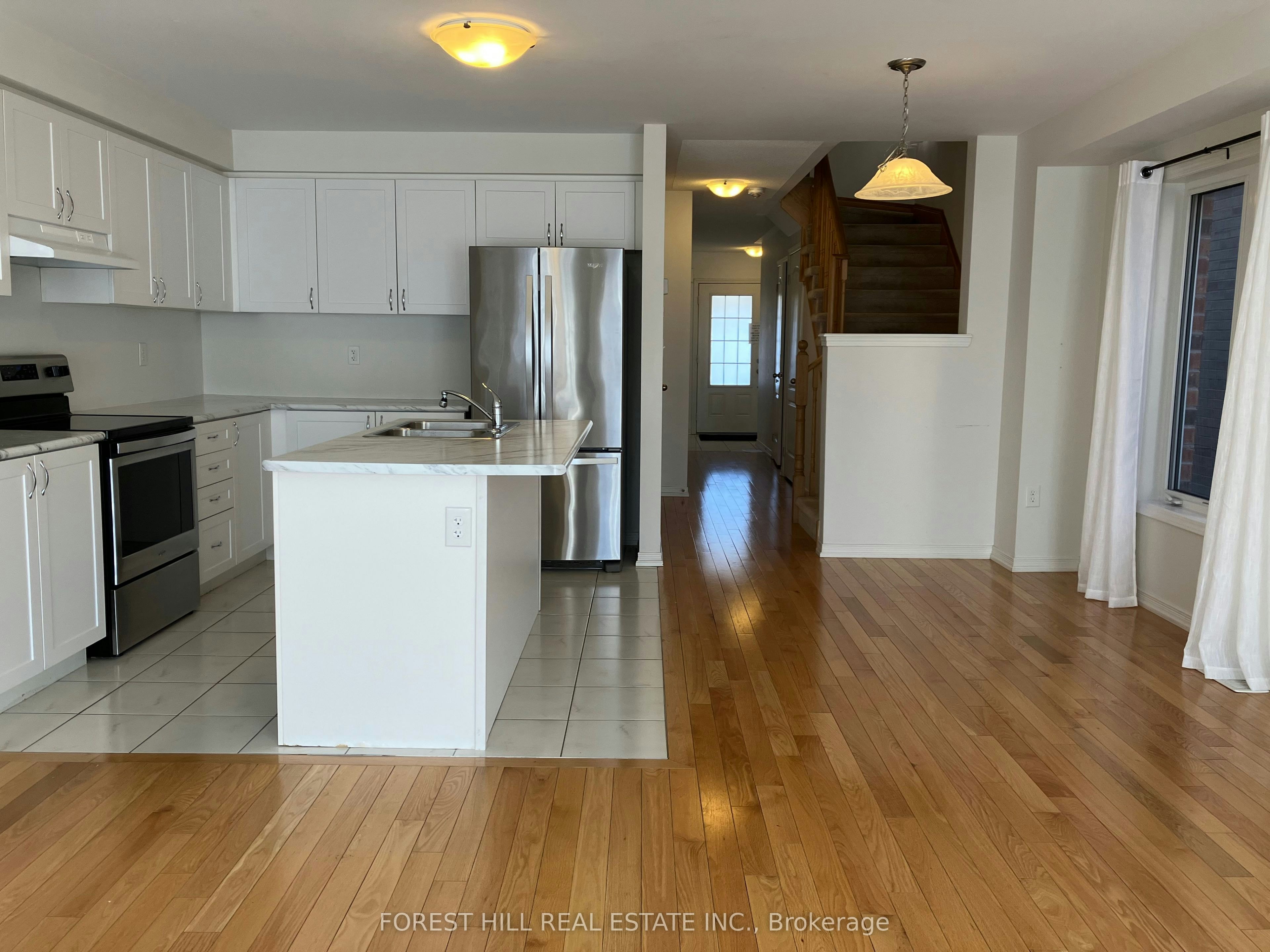 2448 Equestrian Crescent, Oshawa, ON, L1H 7K4 - 8