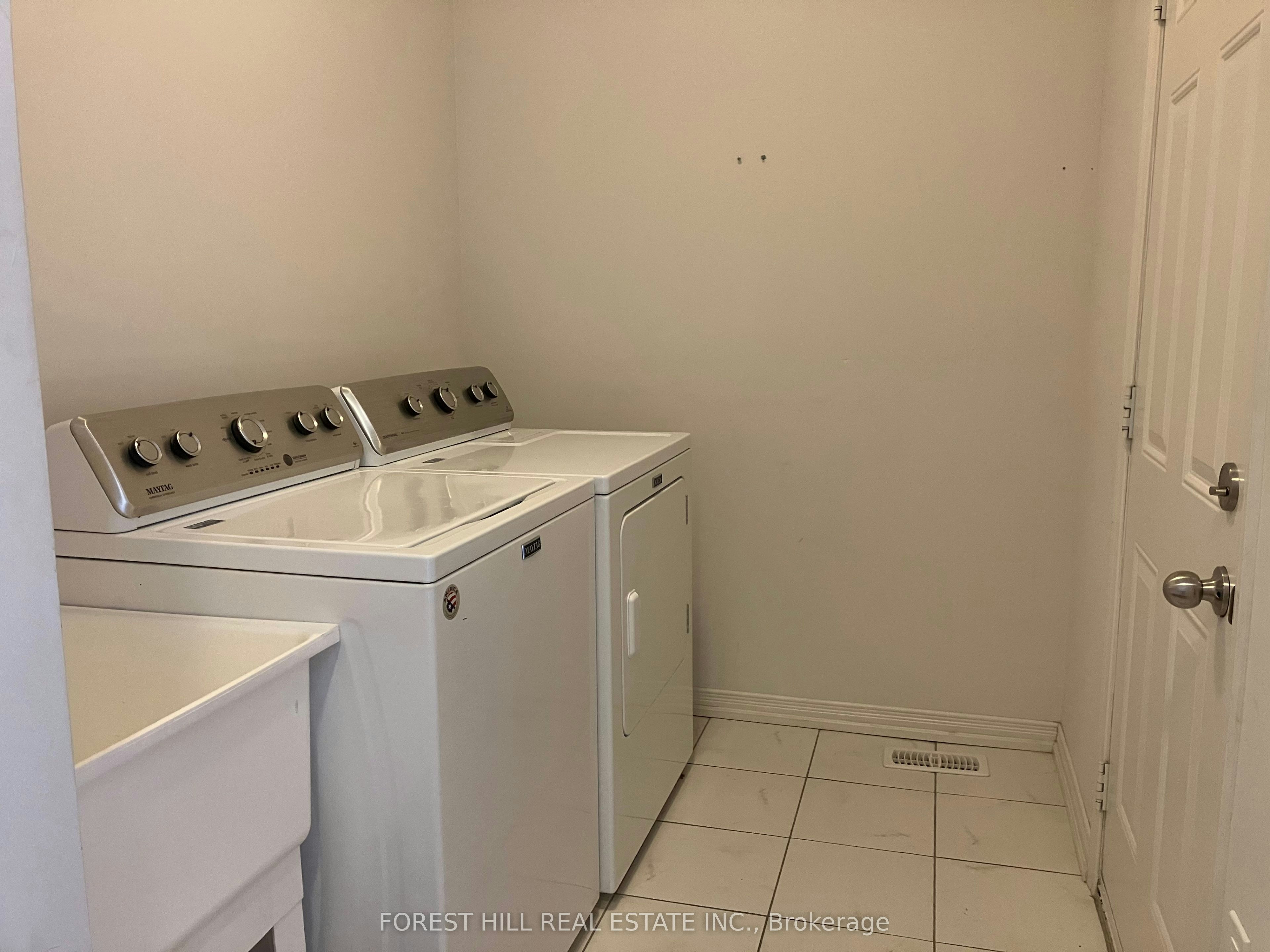 2448 Equestrian Crescent, Oshawa, ON, L1H 7K4 - 19