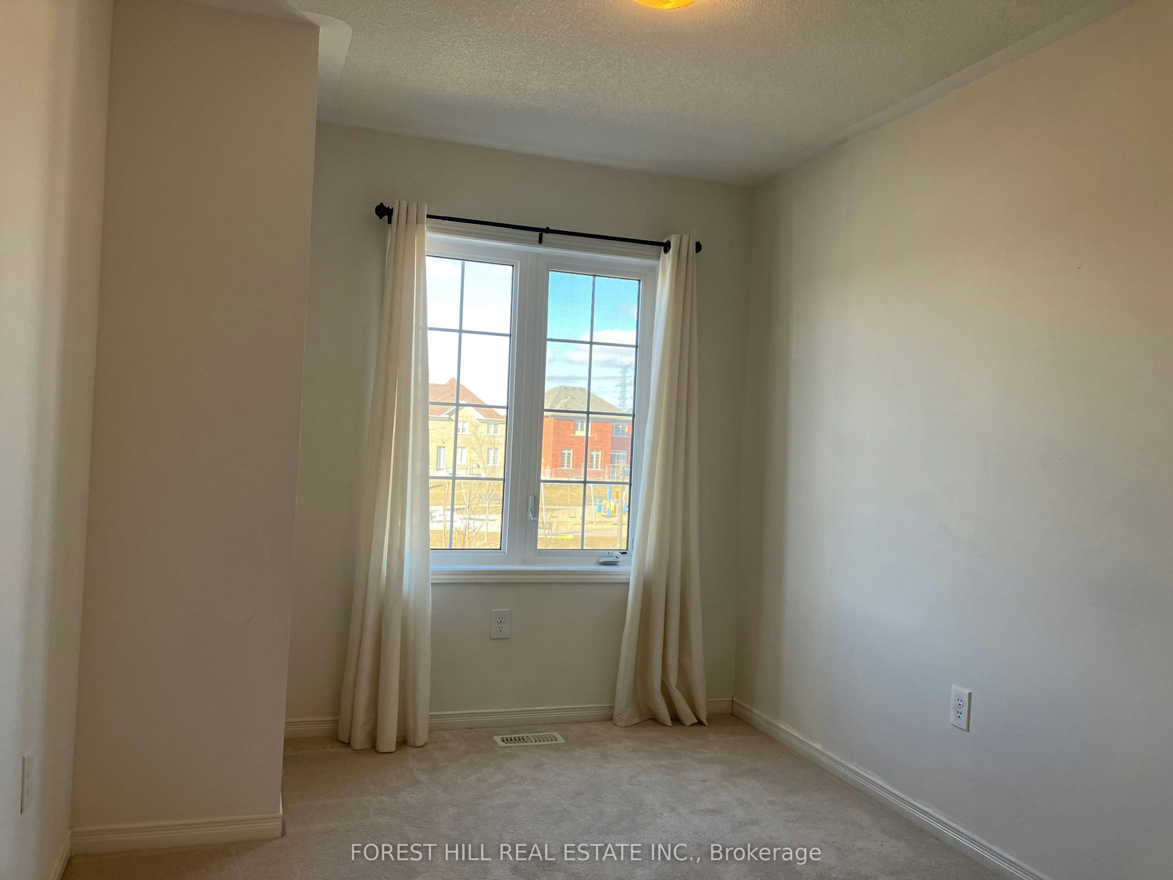2448 Equestrian Crescent, Oshawa, ON, L1H 7K4 - 17