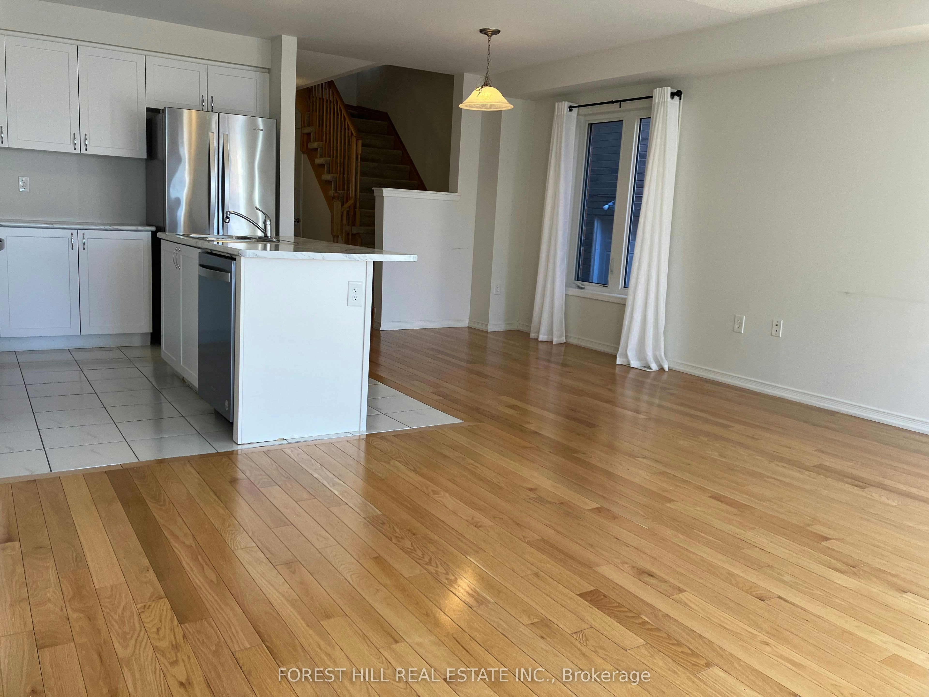 2448 Equestrian Crescent, Oshawa, ON, L1H 7K4 - 7