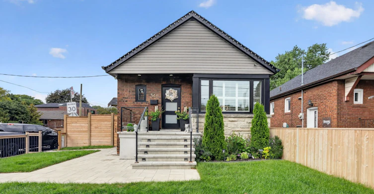 346 O'connor Drive, Toronto, ON, M4J 2V5