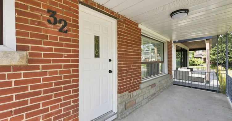 32 Denvale Road, Toronto, ON, M4B 3B5 - 2