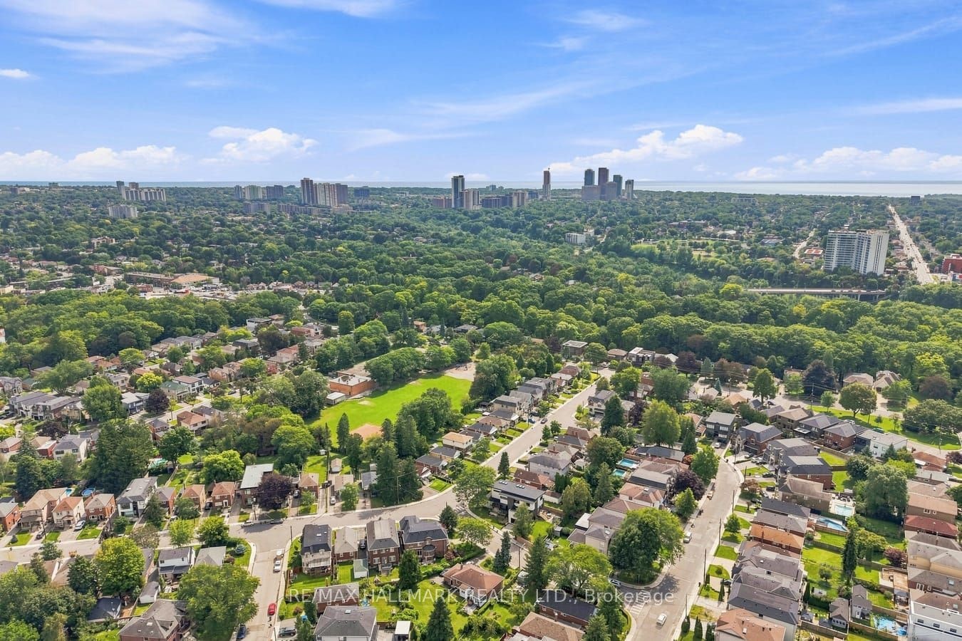 32 Denvale Road, Toronto, ON, M4B 3B5 - 32