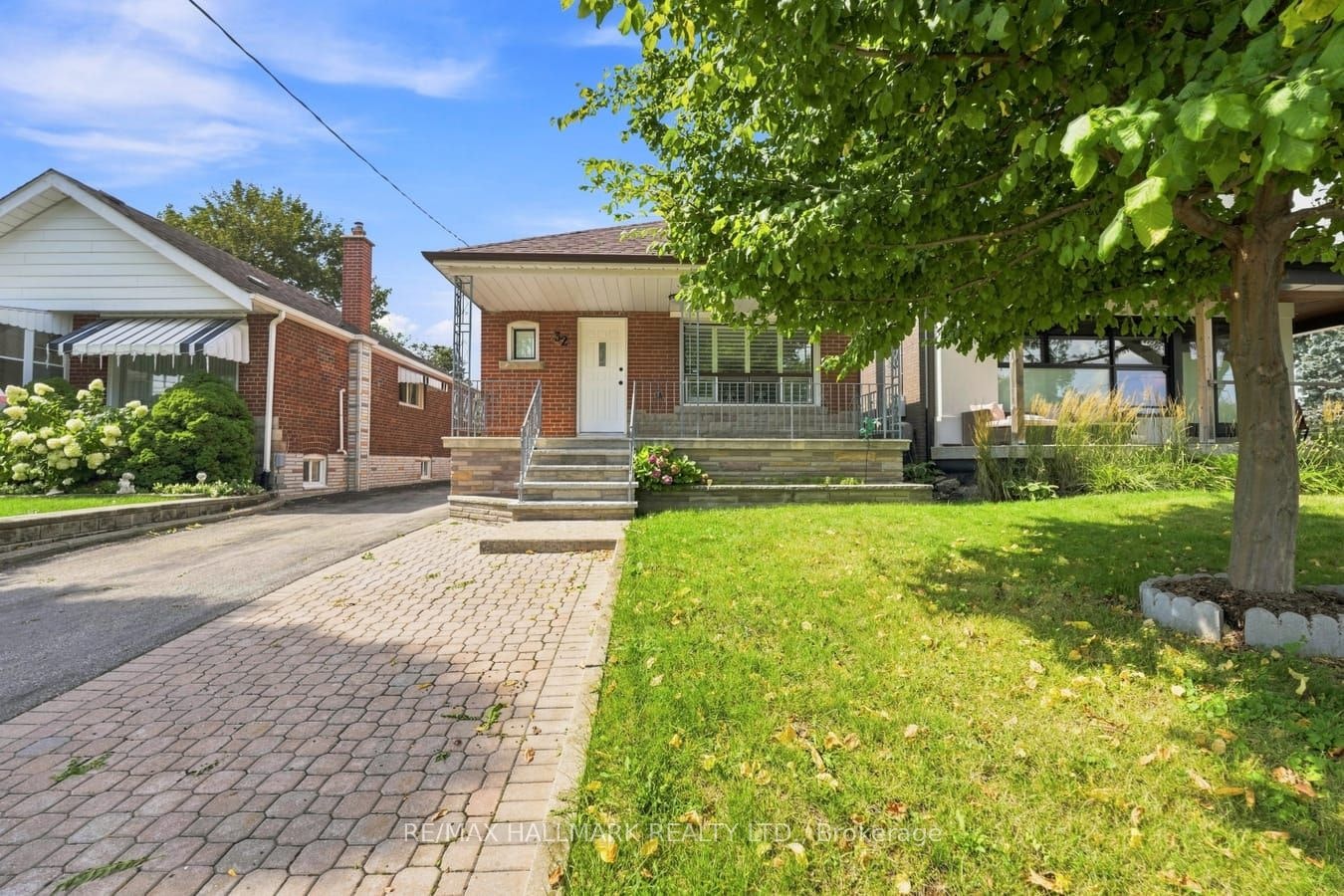 32 Denvale Road, Toronto, ON, M4B 3B5