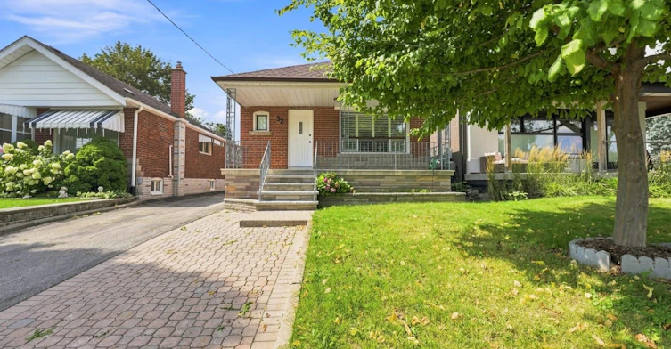 32 Denvale Road, Toronto, ON, M4B 3B5