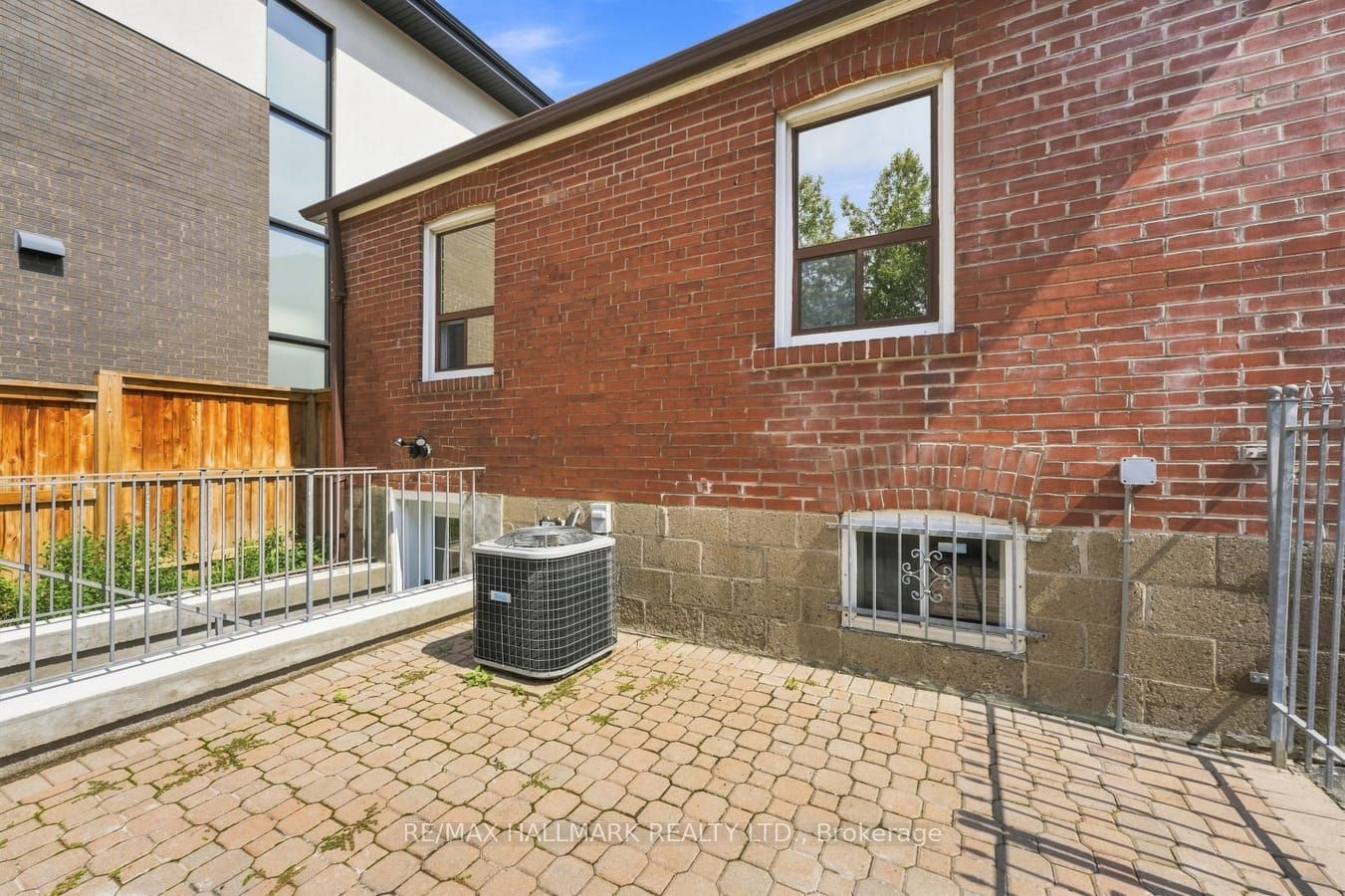 32 Denvale Road, Toronto, ON, M4B 3B5 - 29