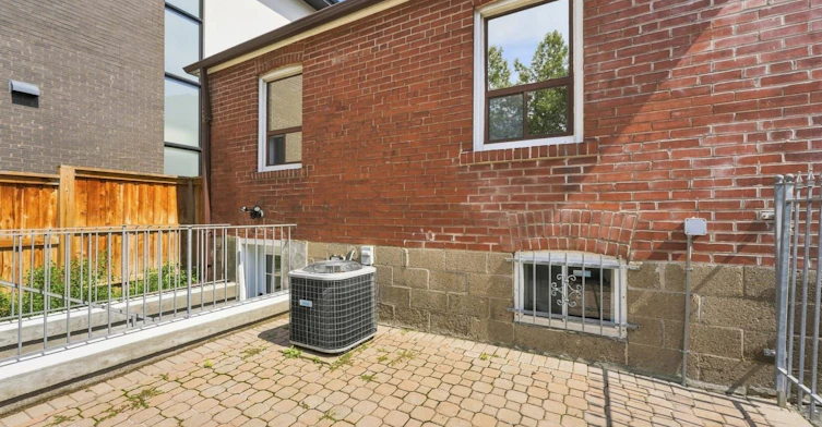 32 Denvale Road, Toronto, ON, M4B 3B5 - 29