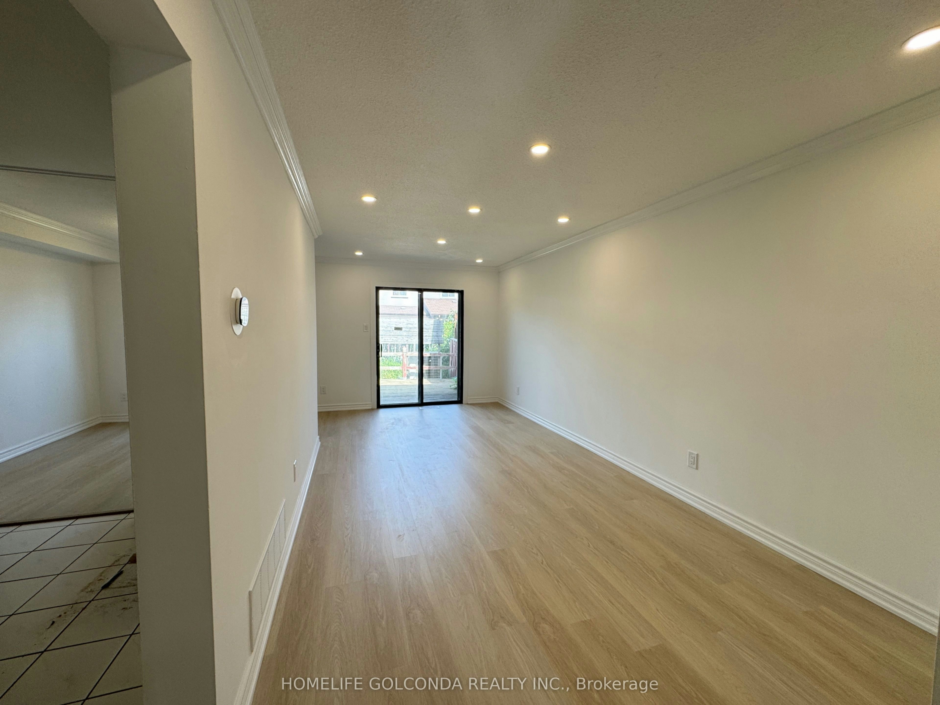 12 Grenbeck Drive, Toronto, ON, M1V 2H6 - 3