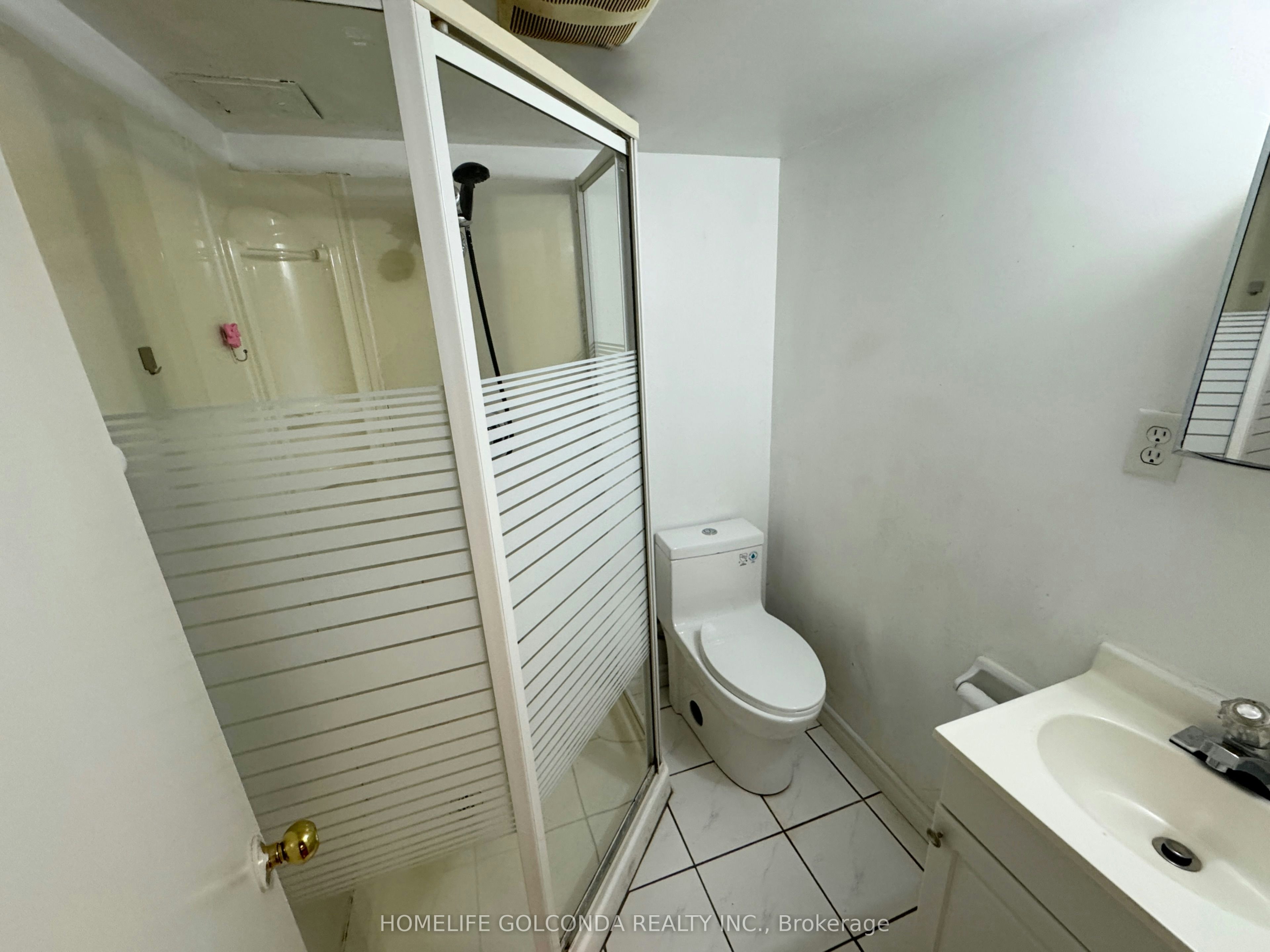 12 Grenbeck Drive, Toronto, ON, M1V 2H6 - 19